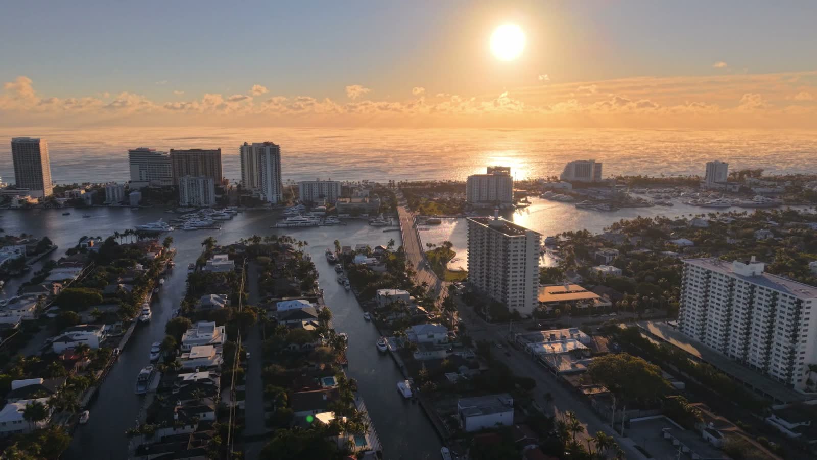 aerial-pan-fort-lauderdale-beach-florida.mp4
