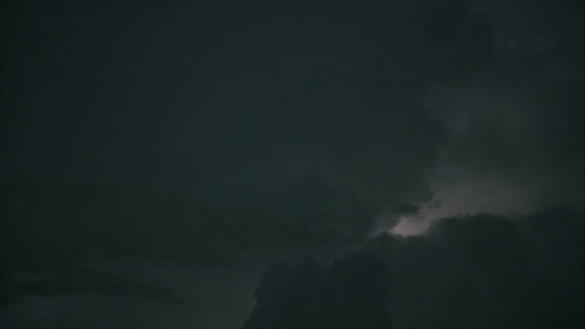 lightning-cloud.mp4