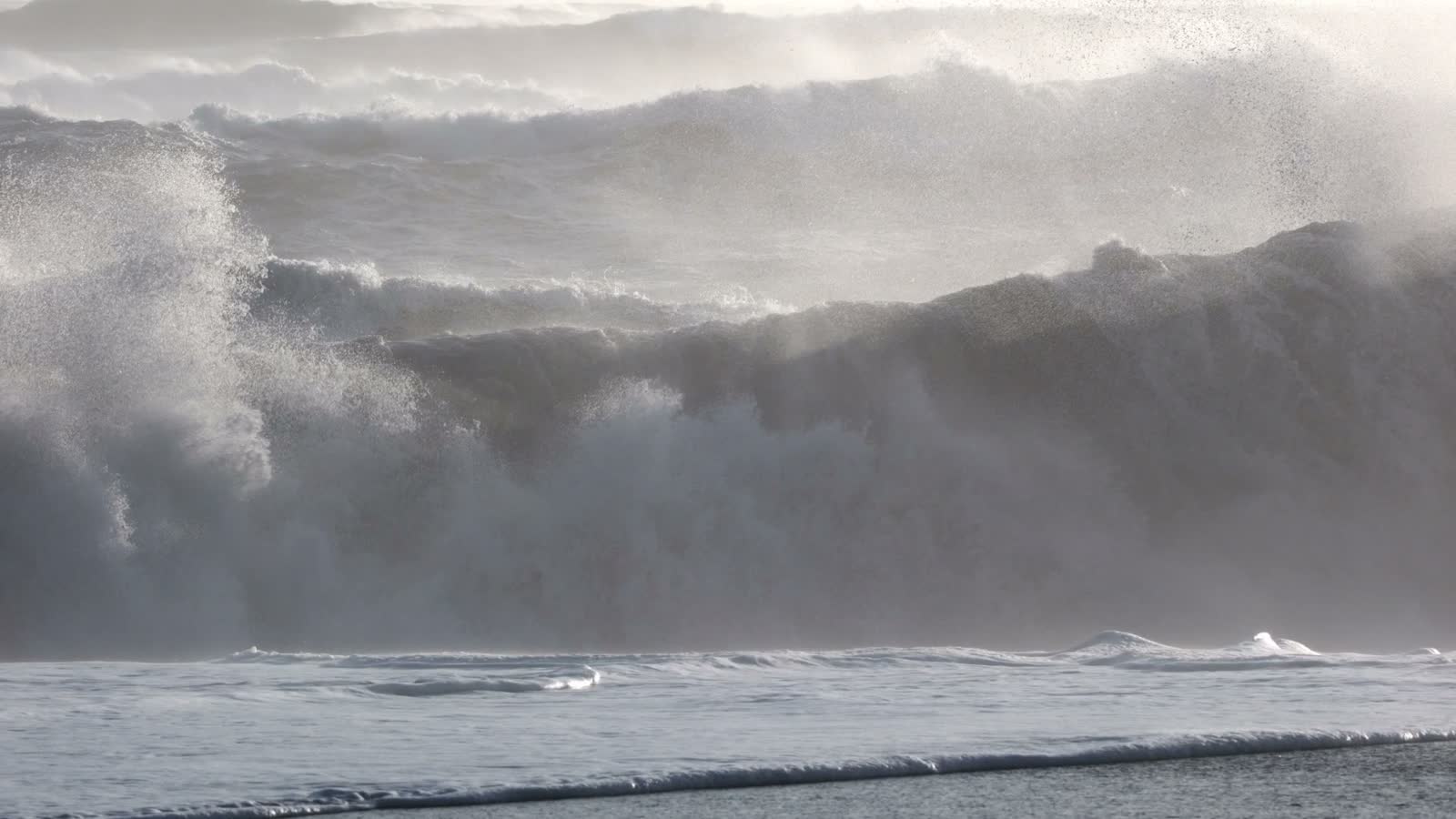 powerful-ocean-water-atlantic-ocean-at-stormy-weat.mp4