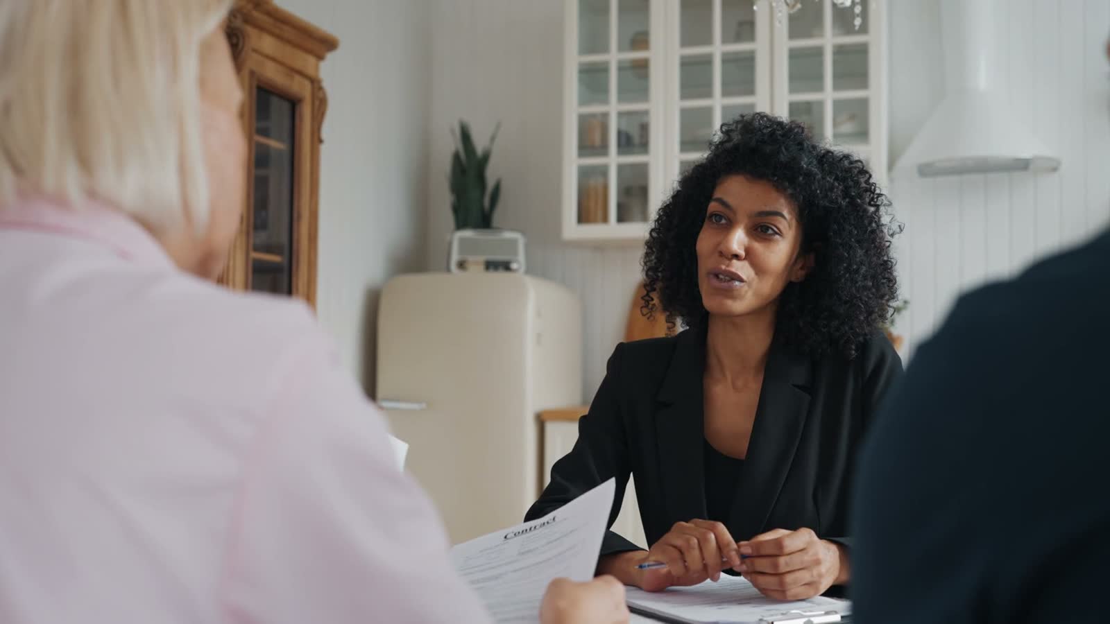 sale-of-real-estate-or-legal-advice-meeting-of-ins.mp4