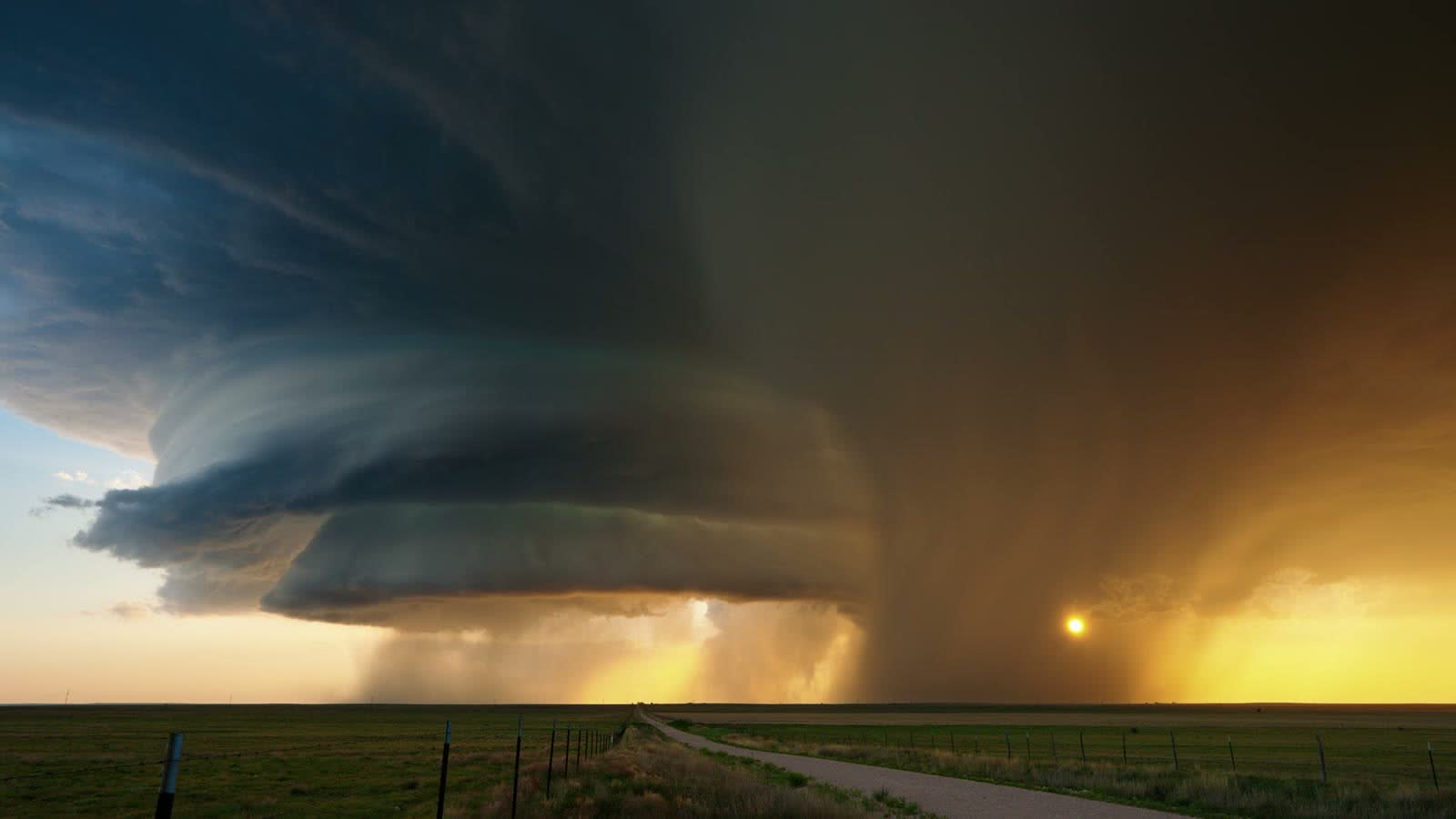 supercell-sunset.mp4