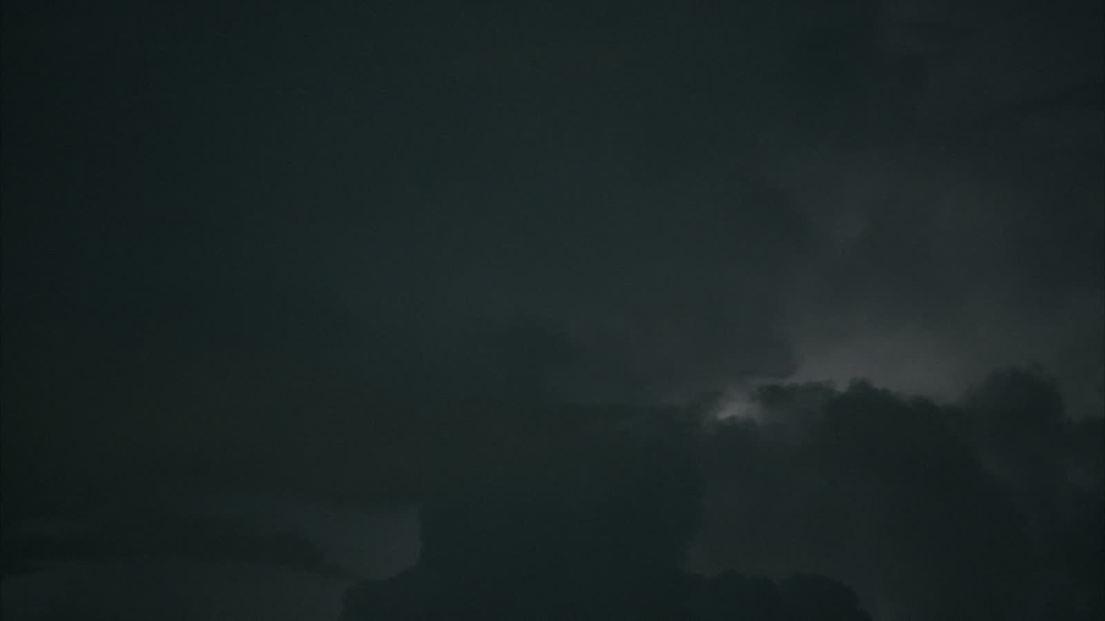 thunderstorm-lightning.mp4