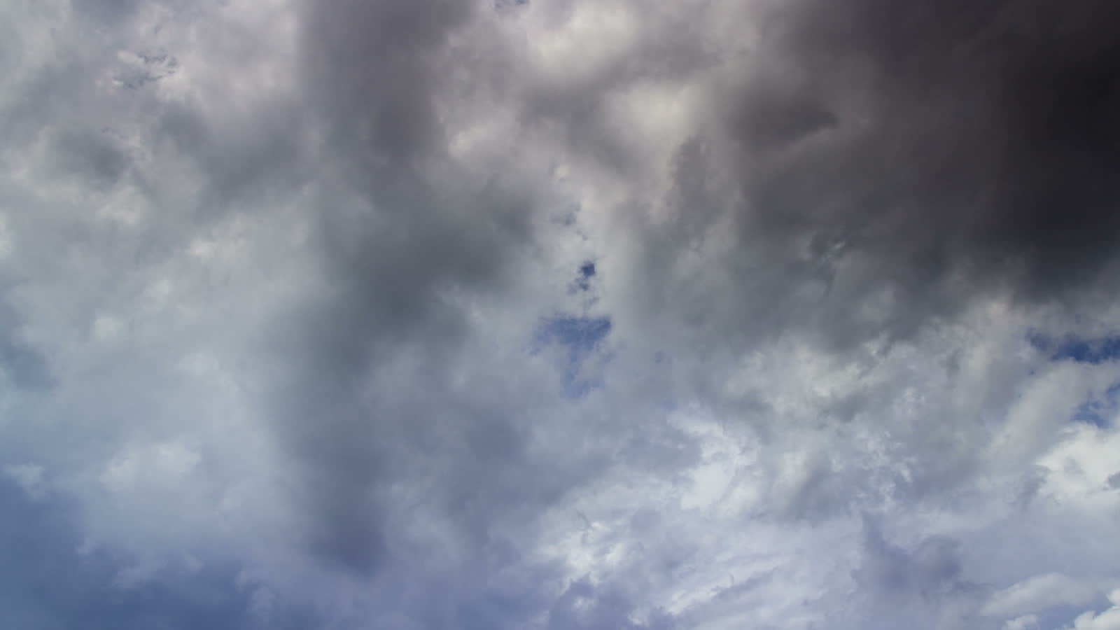 tropicalstormclouds01-3kr.mp4