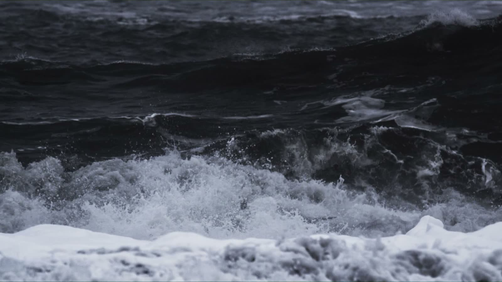 waves-black.mp4