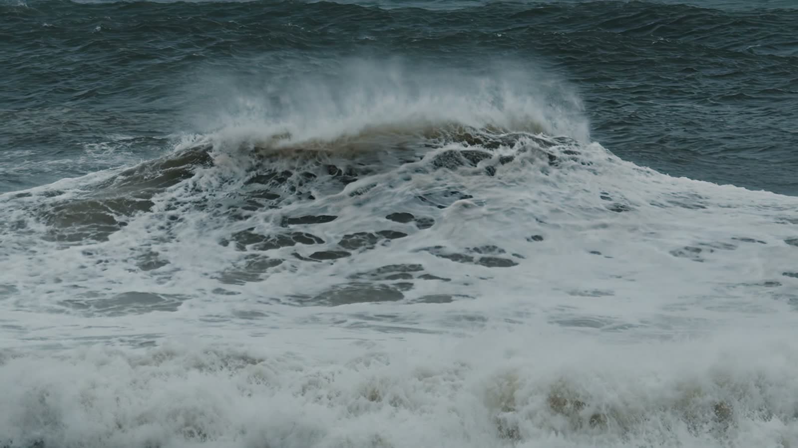 waves-grey.mp4