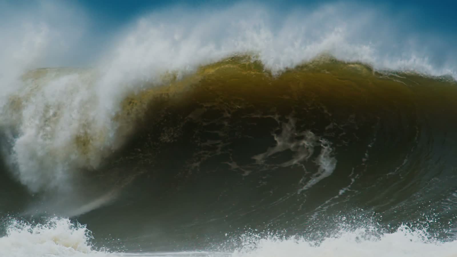 waves-rolling.mp4