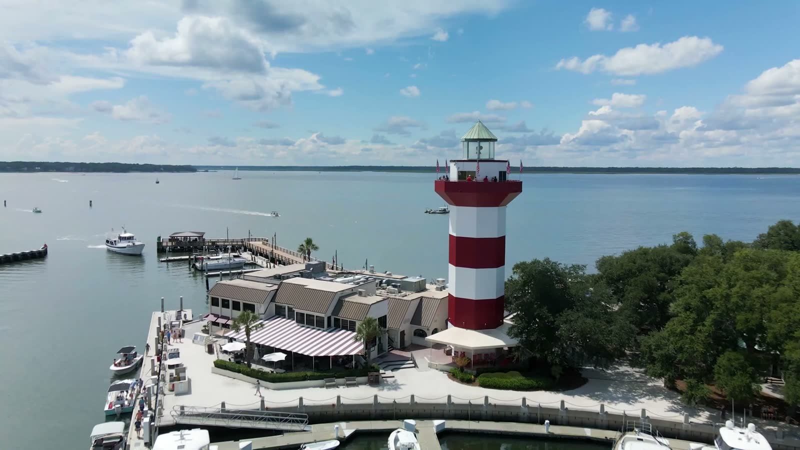 4k-aerial-footage-of-harbor-town-in-hilton-head-is.mp4