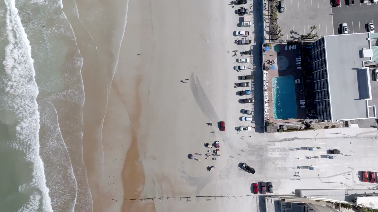 daytona-beach-florida-with-waves-from-atlantic-oc.mp4