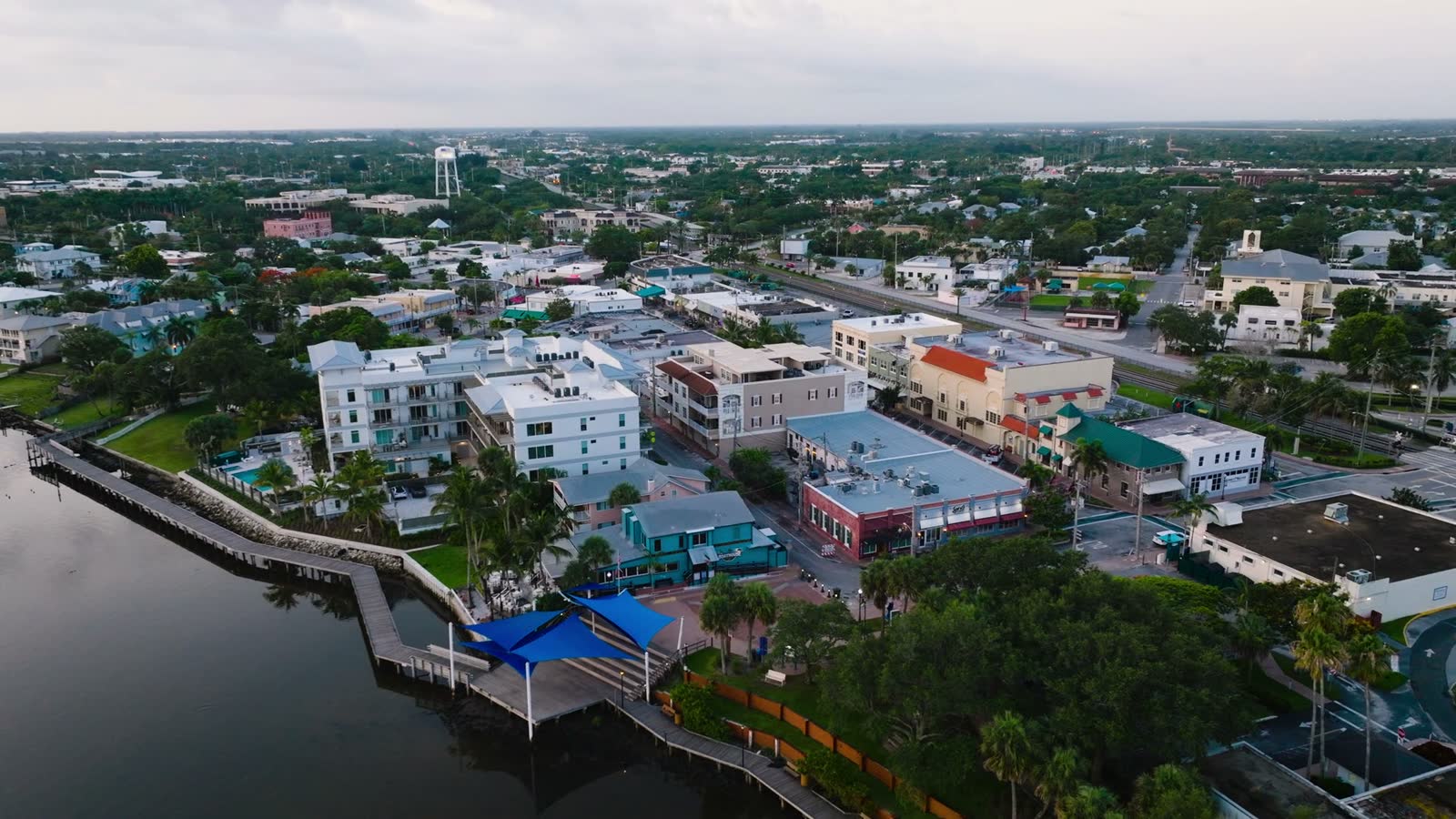 downtown-stuart-florida-dusk-drone-circling-right.mp4