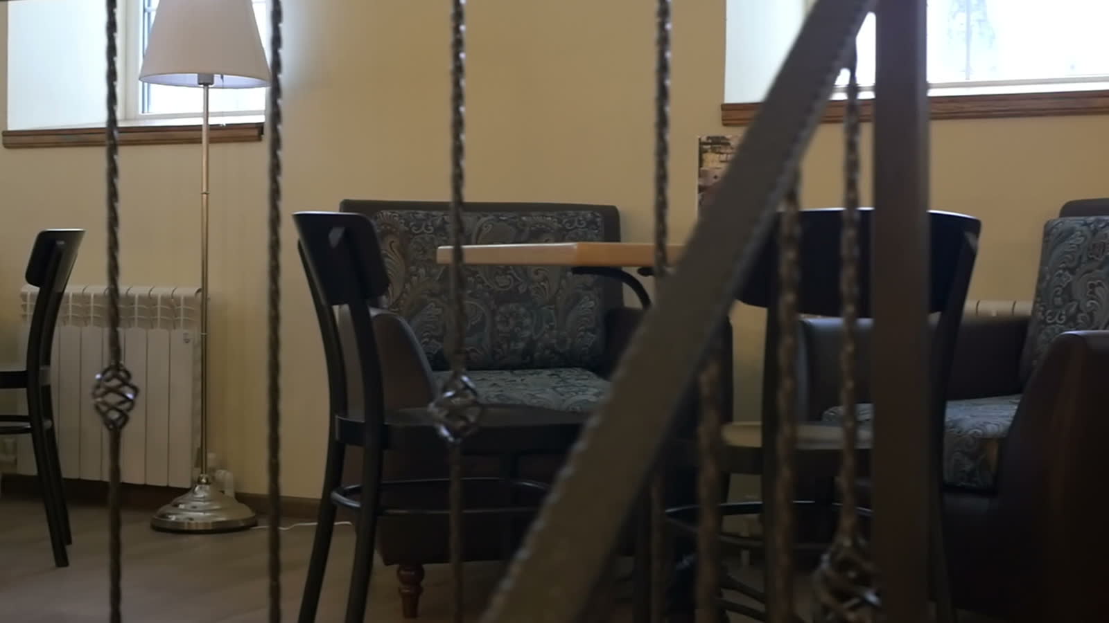 restaurant-interior.mp4