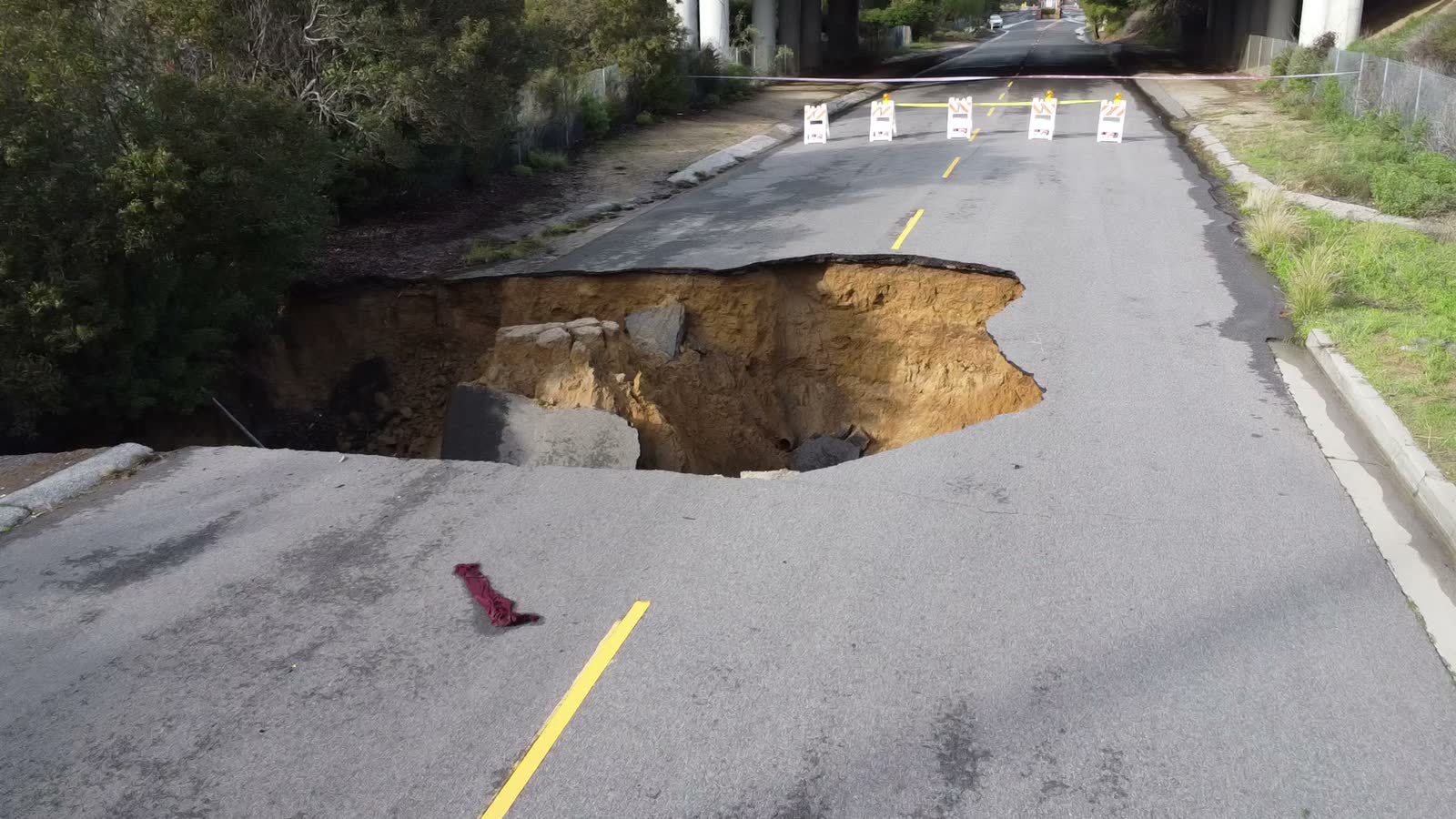 sinkhole-aerial.mp4