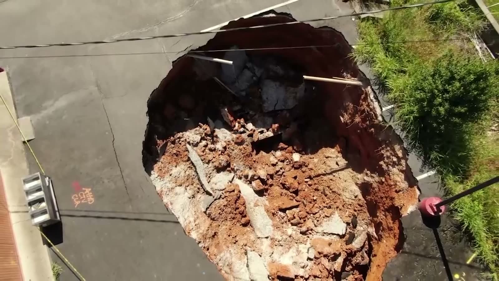 sinkhole-drone.mp4