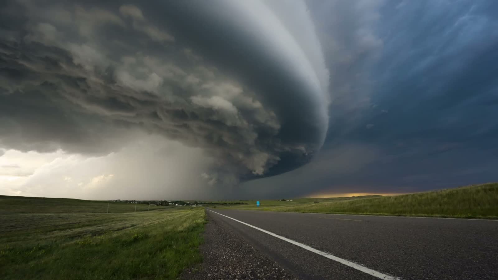 supercell.mp4