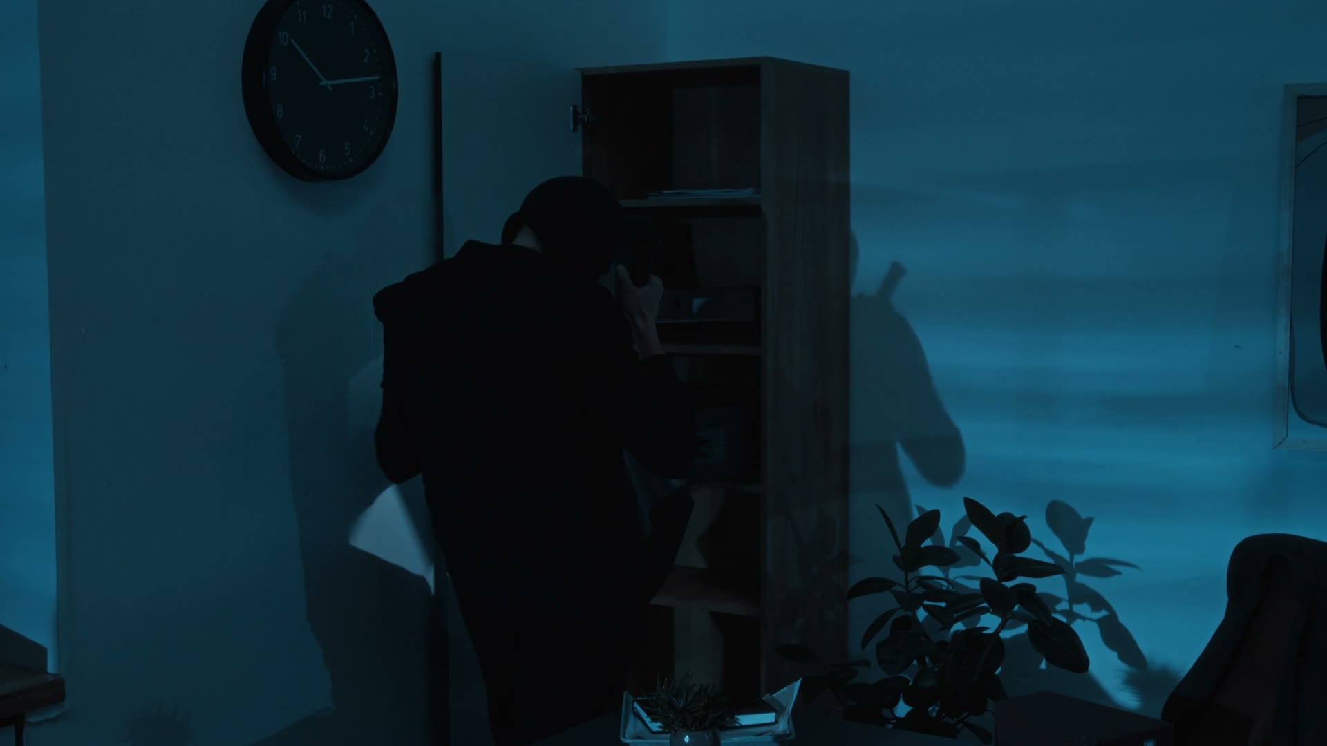 theft-masked.mp4