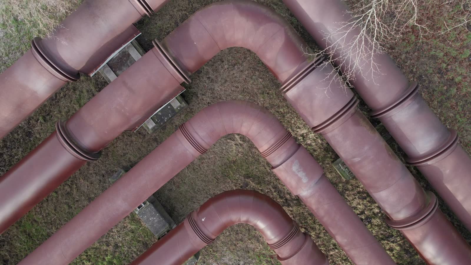zooming-out-view-of-industrial-piping-water-pipes.mp4
