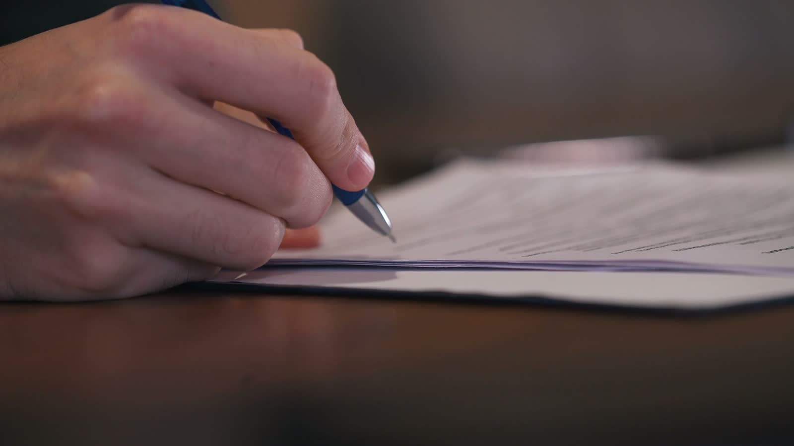 sign-closeup.mp4