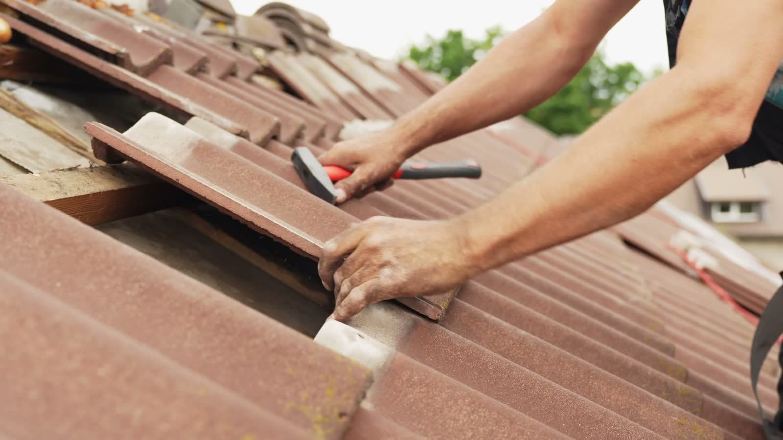 roof-shingle-work.mp4